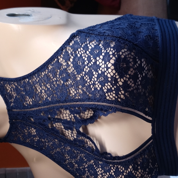 2 vs bralettes size m - Picture 11 of 16